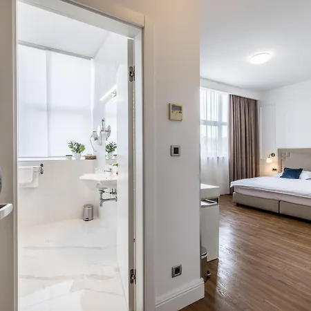 Art Hotel 4*